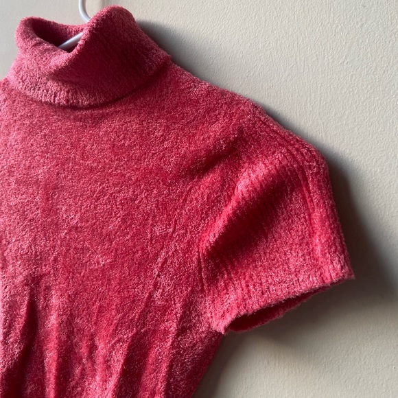 Vintage Fuzzy Turtleneck 🌷 - Picture 3 of 7